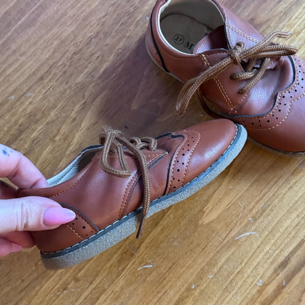 Classic Brown Toddler Dress Shoes - Picture 3 of 4